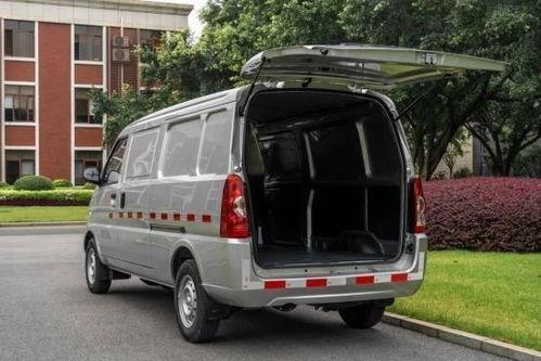 吃瓜网五菱demo广告,吃瓜网带你领略微型车界的颠覆之作！”